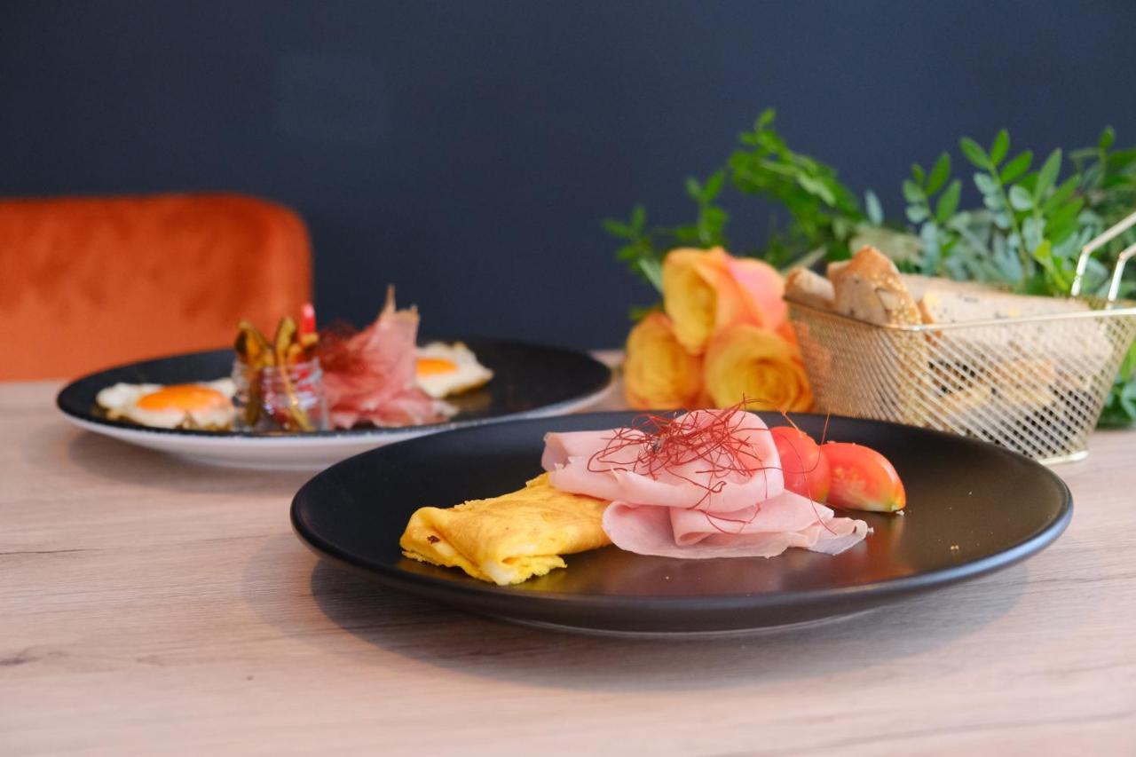 Bed & Breakfast Rezidenca Pipanova Ljubljana Luaran gambar