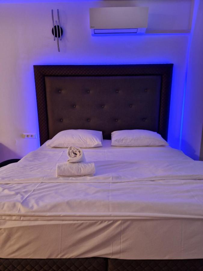 Bed & Breakfast Rezidenca Pipanova Ljubljana Luaran gambar