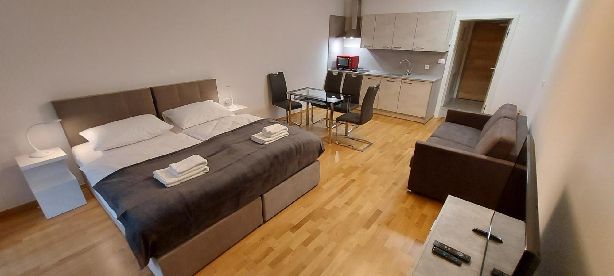 Bed & Breakfast Rezidenca Pipanova Ljubljana Luaran gambar